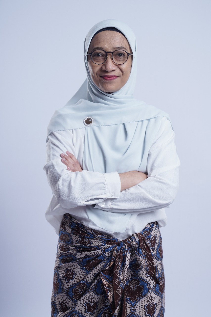 dr. Indri Yogyaswari, MARS